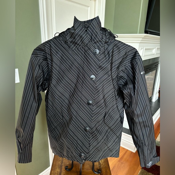 Women’s large Columbia titanium, two-piece with detachable hood and snow belt. - Picture 2 of 15